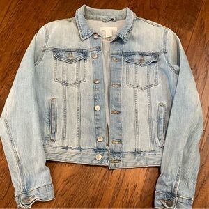 H&M Light Blue Denim Jacket 14 But Fits Like 12.